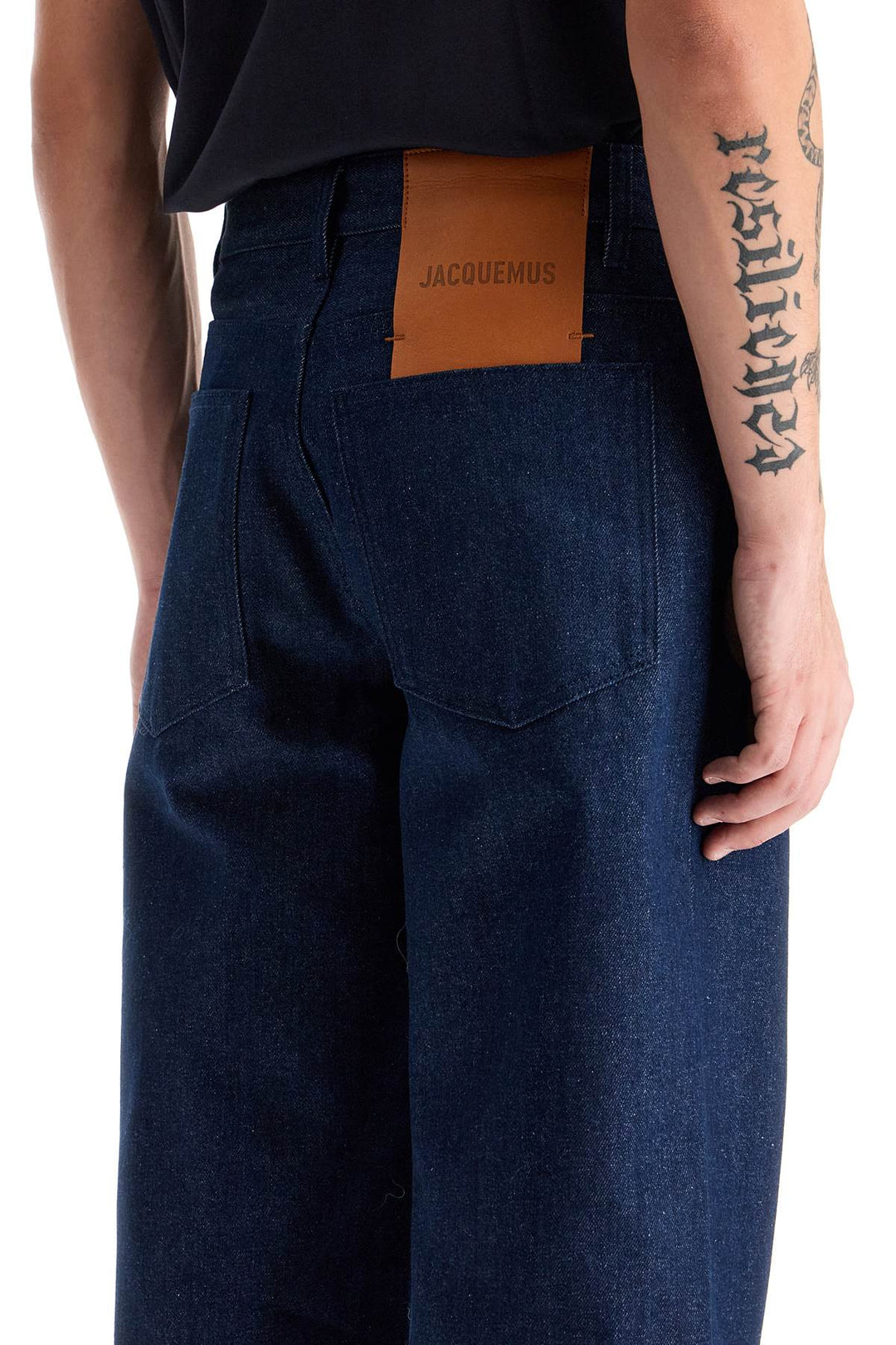 baggy with maxi cuff

baggy jeans with-3