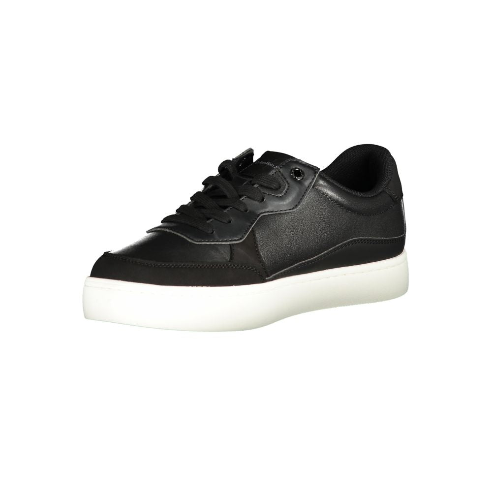 Sleek Black Sports Sneakers with Contrast Details