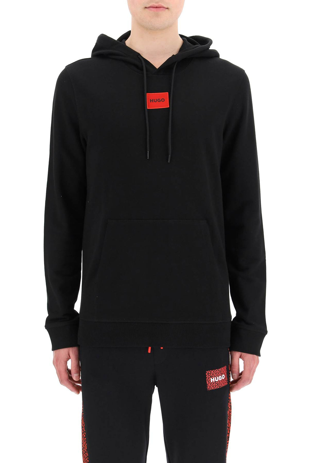 daratschi logo patch hoodie-1