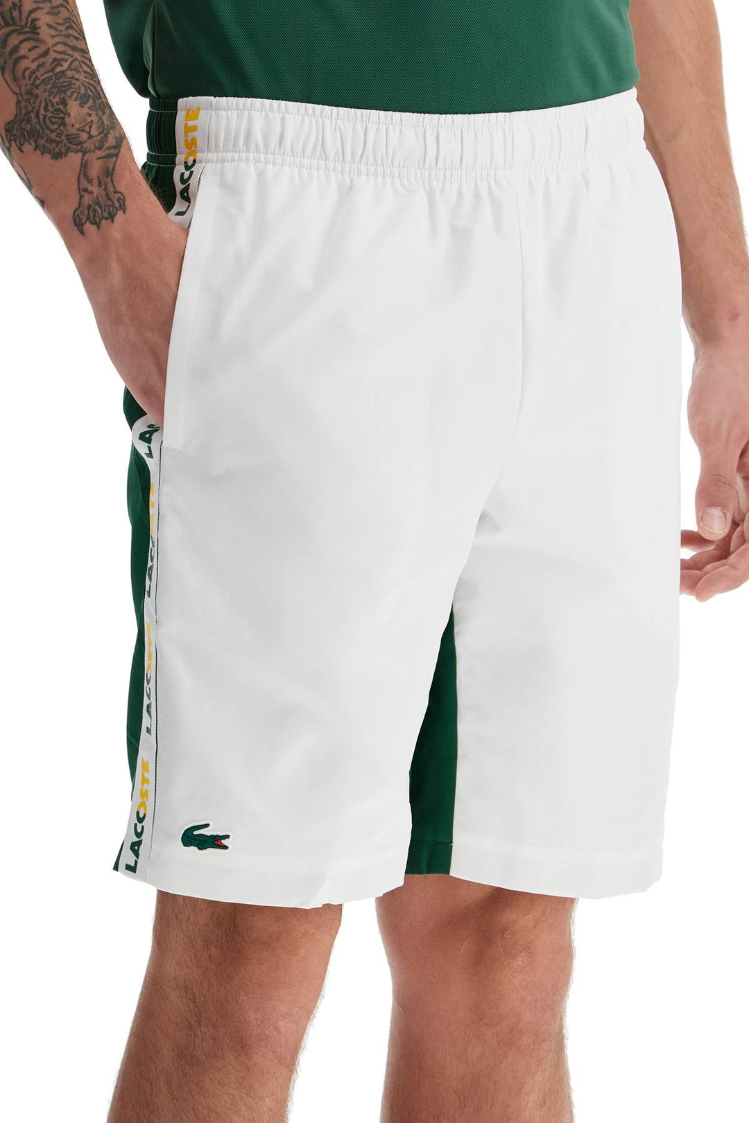 with logo on the bermuda shorts-3