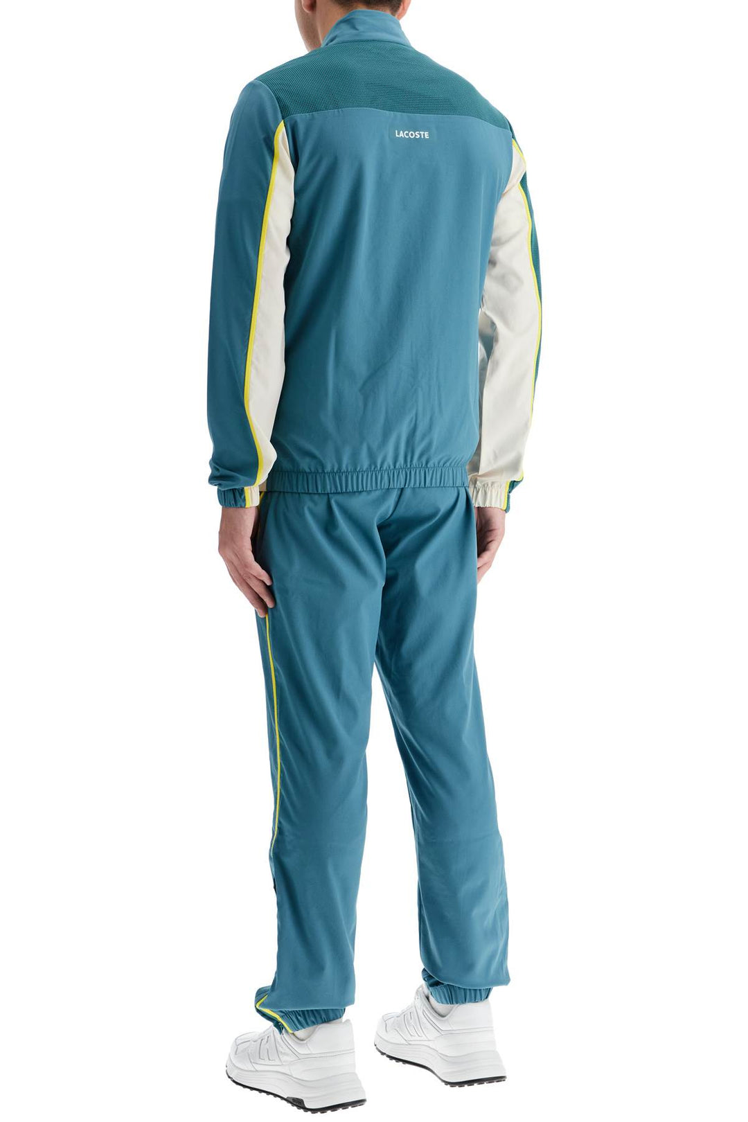 "sporty tracksuit with contrasting stitching-2